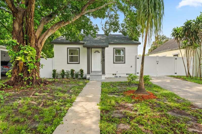 2 bedroom Single Family Residence at 2590 18th Avenue, Avalon, St Petersburg — photo 1