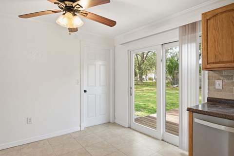 7826 Knox Loop, New Port Richey FL - photo 10 of 25