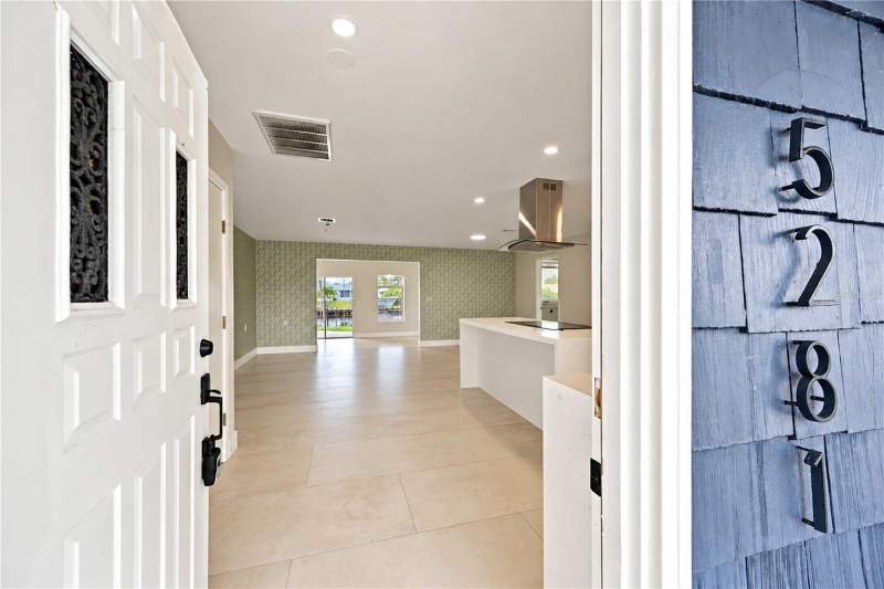 3 bedroom Single Family Residence at 5281 Forbes Terrace, Port Charlotte Sec 054, Port Charlotte — photo 2