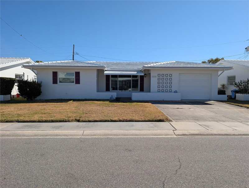 2 bedroom Single Family Residence at 10139 44th Way, Mainlands Of Tamarac By The Gulf Two Condo, Pinellas Park — photo 1