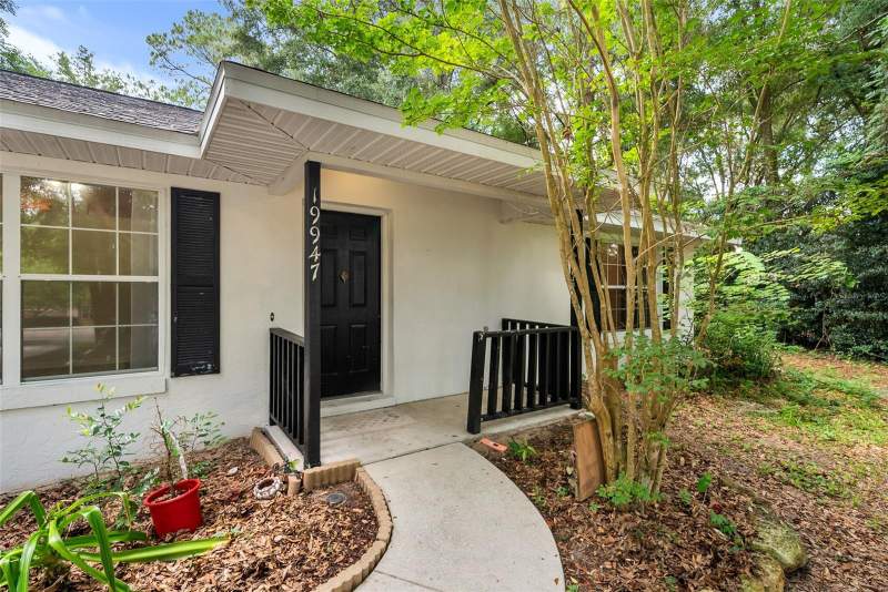 3 bedroom Single Family Residence at 19947 NW 245th Terrace, Spanish Gates, High Springs — photo 2