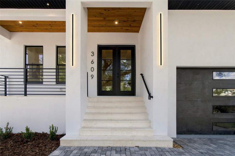 5 bedroom Single Family Residence at 3609 S Gardenia Avenue, Bel Mar Shores Rev, Tampa — photo 4