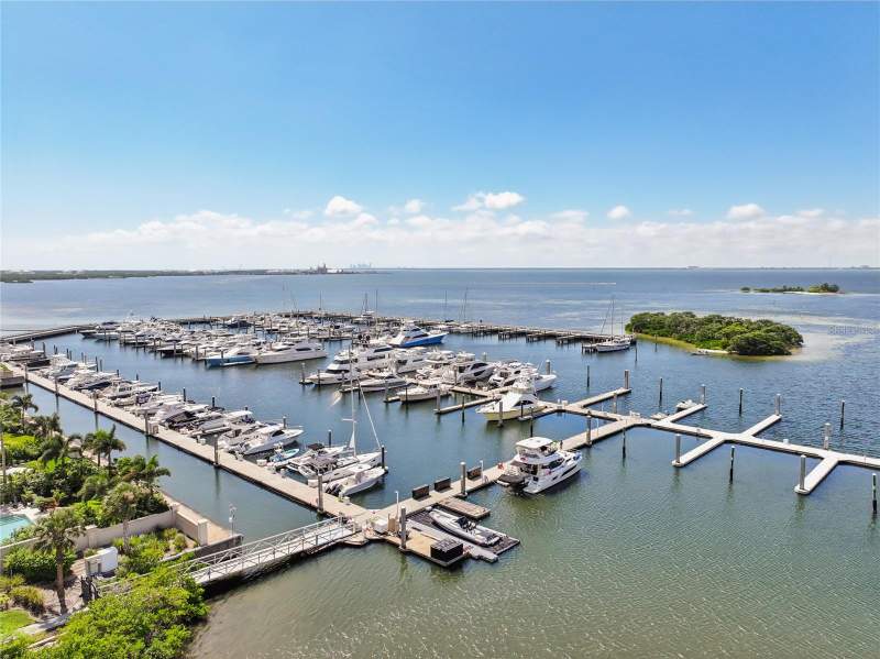 3 bedroom Condominium at 5823 Bowen Daniel Drive #902, Castillo At Westshore Yacht Cl, Tampa — photo 4