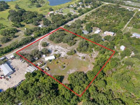 12154 Bullfrog Creek Road, Gibsonton FL - photo 22 of 23