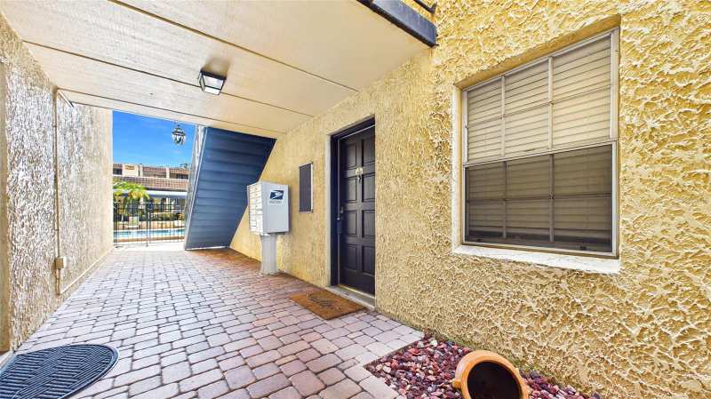 1 bedroom Condominium at 5306 Santa Rosa Court #143, Siena Villas At Beach Park A Condominium Bldg B Un, Tampa — photo 1
