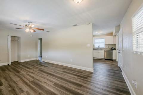 72 Campus View Drive, Orlando FL - photo 9 of 33