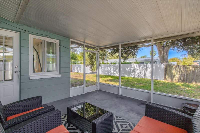 3 bedroom Single Family Residence at 11615 Park Boulevard, Ridgewood Groves, Seminole — photo 2