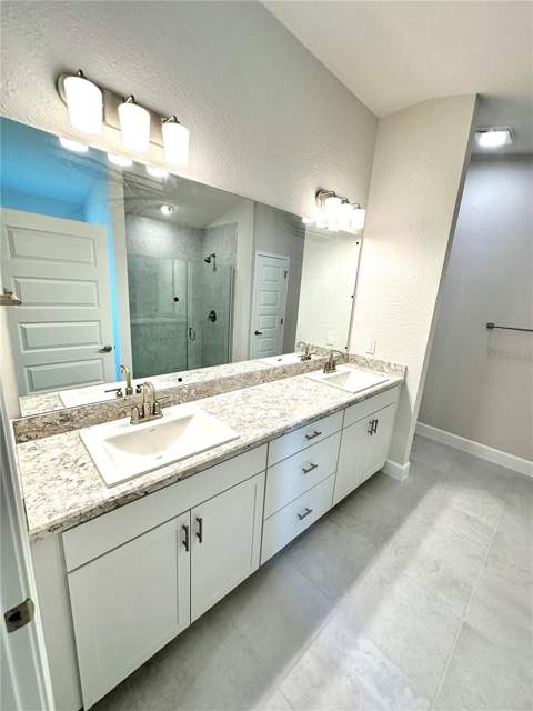 4635 NE 32nd Place, Ocala FL - photo 9 of 12