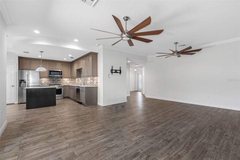 3 bedroom Townhouse at 763 Date Palm Lane, Villas At Date Palm, St Petersburg — photo 5