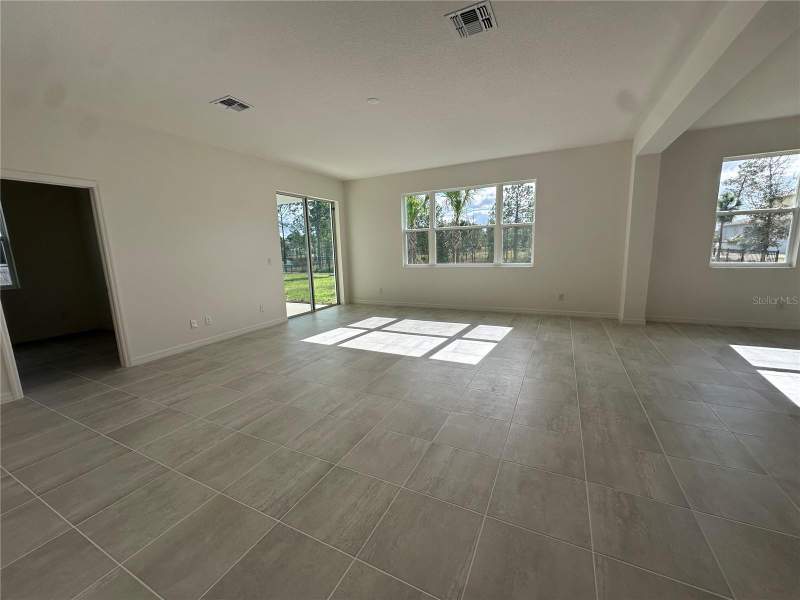6 bedroom Single Family Residence at 2000 Beevalley Way, Trinity Gardens Phase 1, Deland — photo 4