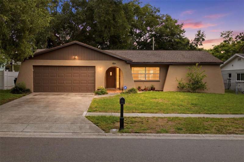 1901 BRIARWOOD STREET home for sale in Ravenwood Manor