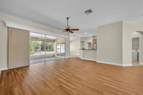 8923 Bridgeport Bay Circle, Mount Dora FL - photo 11 of 50