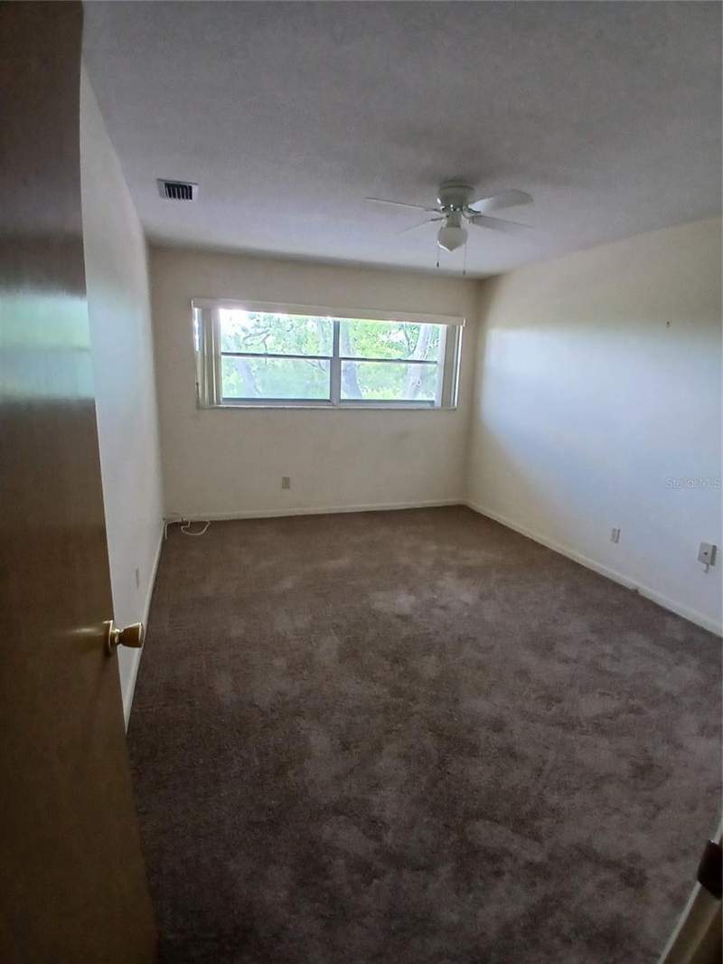 1 bedroom Condominium at 5880 38th Avenue #304, Parkwood Condo, St Petersburg — photo 5