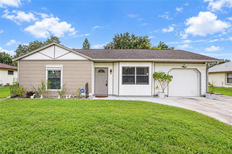 2 bedroom Single Family Residence at 21293 Pemberton Avenue, Port Charlotte Sec 027, Port Charlotte — photo 2