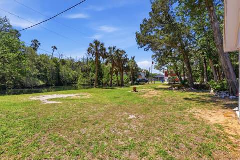 6244 Colony Circle, Weeki Wachee FL - photo 16 of 62