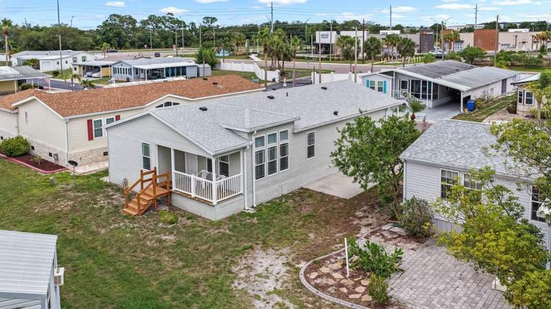 2 bedroom Manufactured Home at 209 S Port Royal Lane, Caribbean Isles Residential Co, Apollo Beach — photo 2