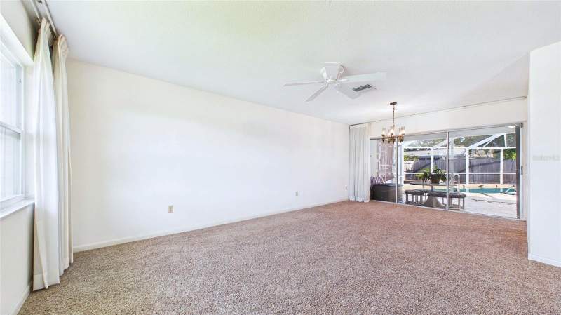 3 bedroom Single Family Residence at 1067 44TH AVENUE, NORTH EAST PARK SHORES 3RD ADD, ST PETERSBURG — photo 3