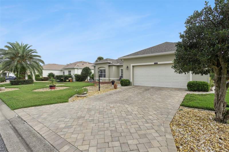 3 bedroom Single Family Residence at 24242 E Belle Mede Drive, Plantation At Leesburg Belle Terre Village L, Leesburg — photo 3