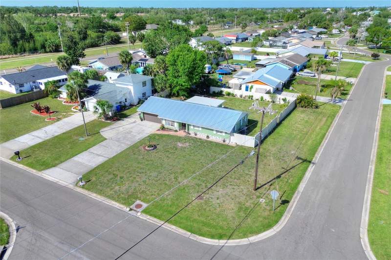 3 bedroom Single Family Residence at 6108 Fairway Boulevard, Apollo Beach Unit Two, Apollo Beach — photo 5