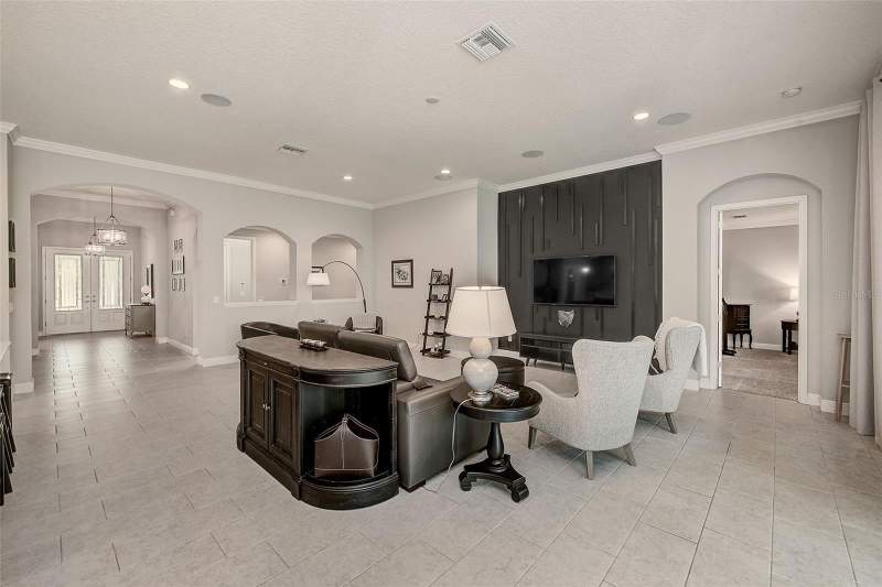 4 bedroom Single Family Residence at 6916 Neopolitan Court, Waterset Ph 3B-2, Apollo Beach — photo 5