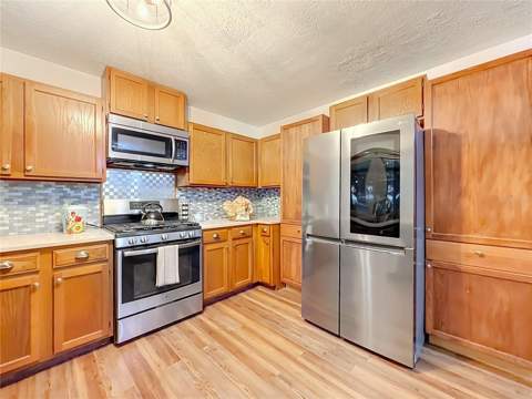 825 Mellowood Avenue, Orlando FL - photo 9 of 60