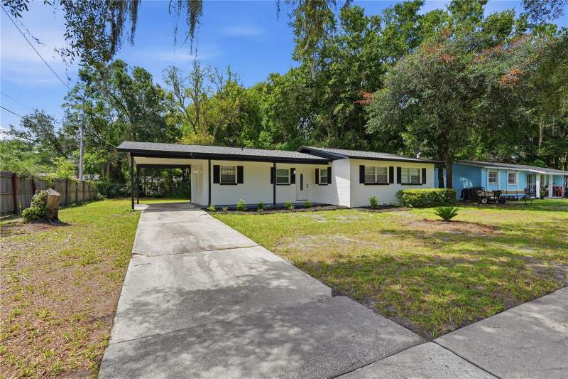 3 bedroom Single Family Residence at 1823 NE 31st Avenue, Carol Estates North Add #2, Gainesville — photo 2