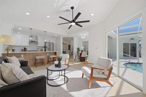 1070 Captains Way, Tarpon Springs FL - photo 6 of 6