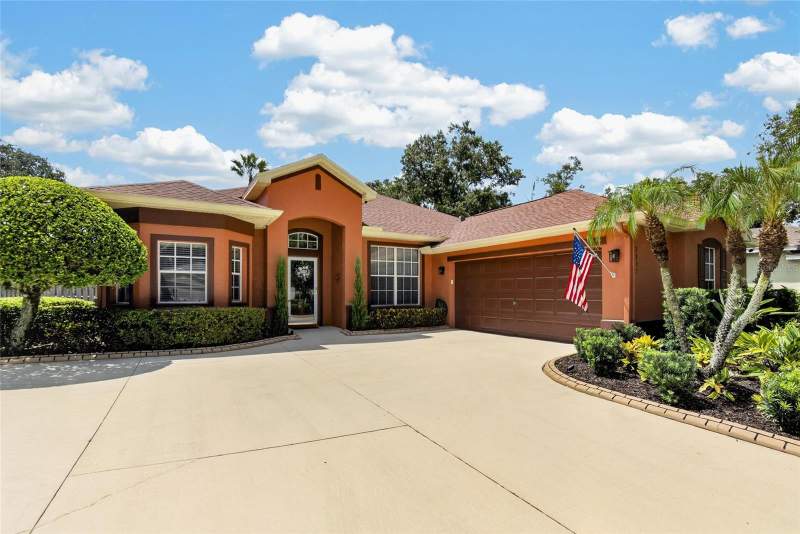 3 bedroom Single Family Residence at 2803 BROOKE PINES COURT, WALDEN LAKE UNIT 29 PH TWO, PLANT CITY — photo 3