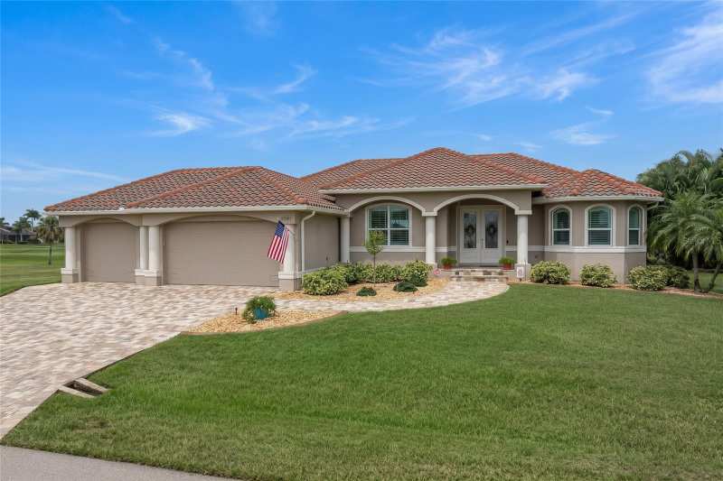 3 bedroom Single Family Residence at 2107 Padre Island Drive, Punta Gorda Isles Sec 12, Punta Gorda — photo 1