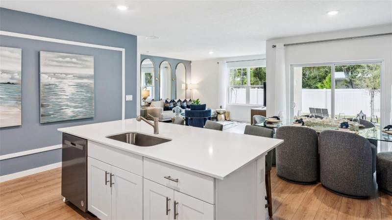 4 bedroom Single Family Residence at 805 Massy Court, Poinciana Village 5 Nbhd 1, Kissimmee — photo 5