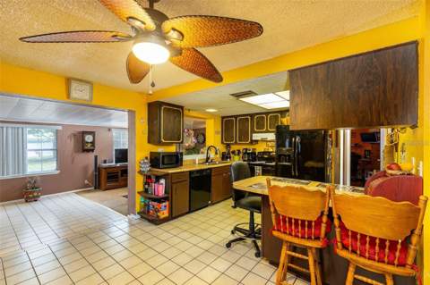 12095 102nd Avenue, Seminole FL - photo 6 of 26