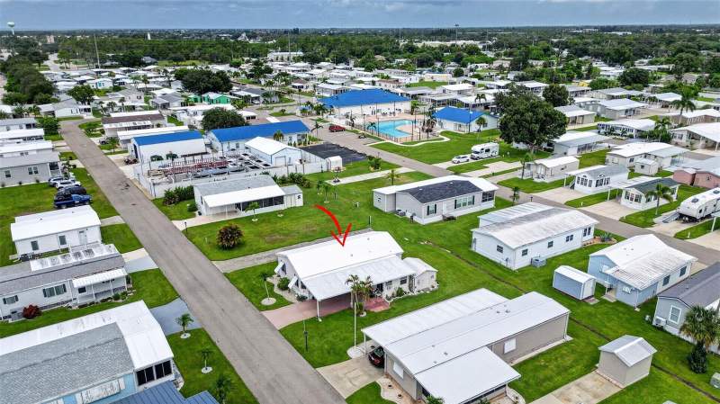 2 bedroom Manufactured Home at 159 Tarpon, Alligator Park Coop, Punta Gorda — photo 4