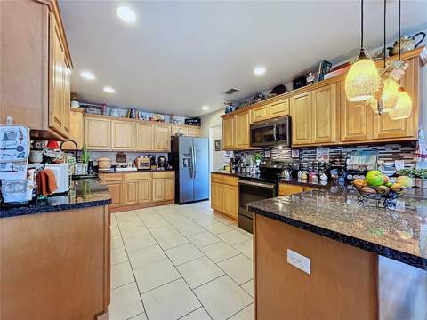717 W End Crescent, Lakeland FL - photo 10 of 35