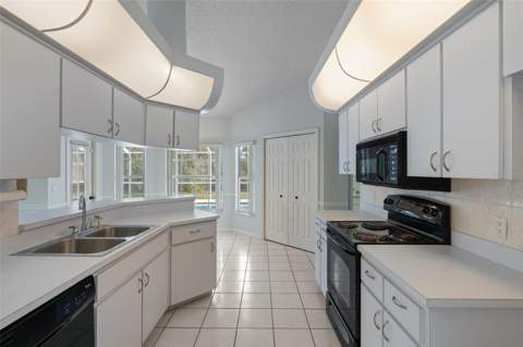 7401 Blackbird Avenue, Weeki Wachee FL - photo 21 of 54