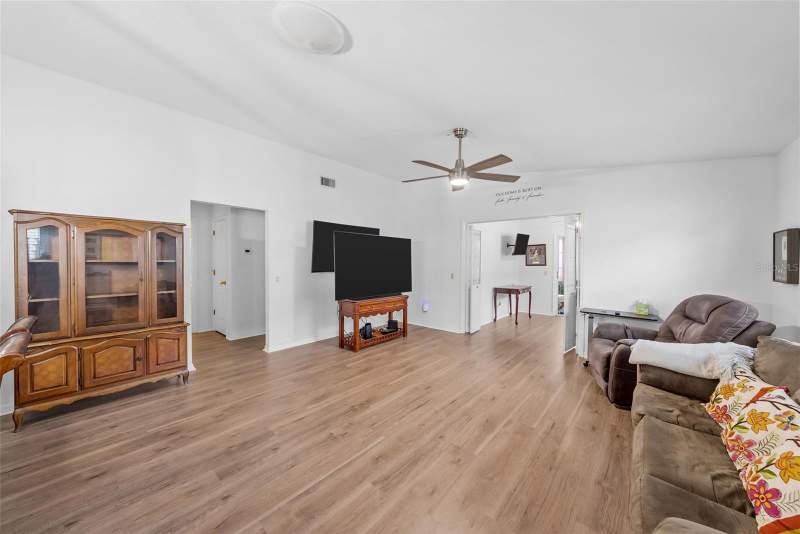 2 bedroom Single Family Residence at 37420 Teaberry Loop, Wedgewood Manor Ph 01 02, Zephyrhills — photo 5