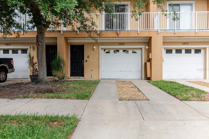 Thomas Townhomes