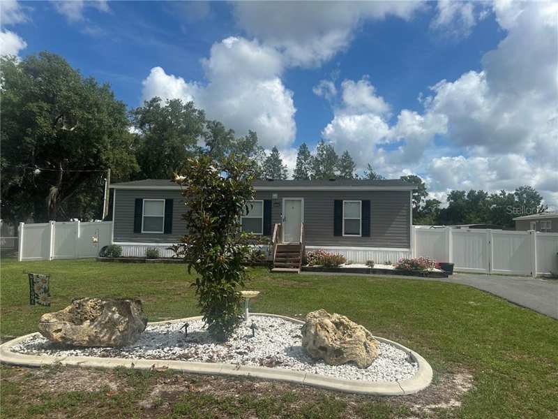 3 bedroom home at 7203 W Brady Lane, Homosassa, Homosassa — photo 1