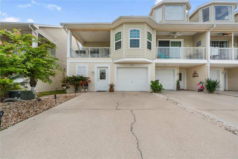 2 bedroom Townhouse at 8250 Aquila Street, Twnhms By Gulf Sand Pebble Prcl 01, Port Richey — photo 1