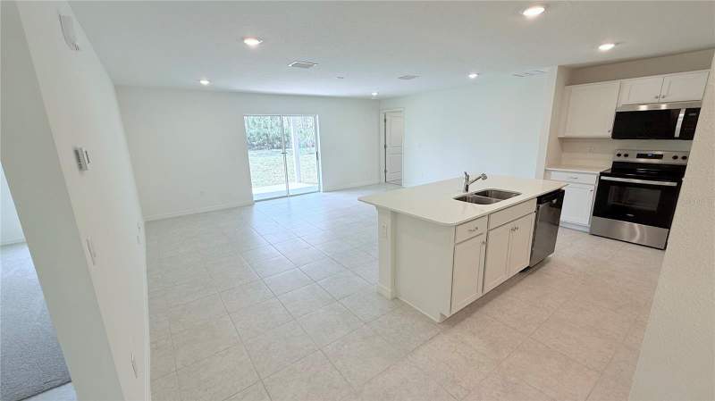 4 bedroom Single Family Residence at 52 Princeton Lane, Palm Coast Section 24, Palm Coast — photo 2