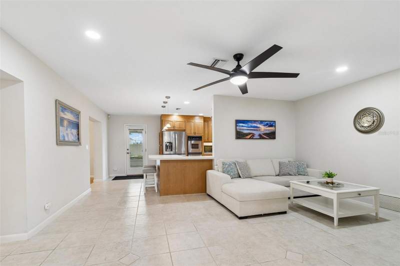 4 bedroom Single Family Residence at 12946 88TH AVENUE, FARM REPLAT, SEMINOLE — photo 3
