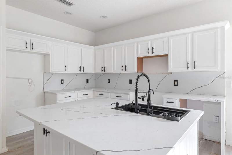4 bedroom Single Family Residence at 410 Las Fuentes Drive, Bellavida Ph 1, Kissimmee — photo 3