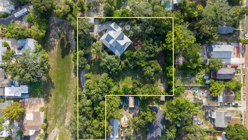 4 bedroom Single Family Residence at 207 N Levis Avenue, Tarpon Springs Official Map, Tarpon Springs — photo 2