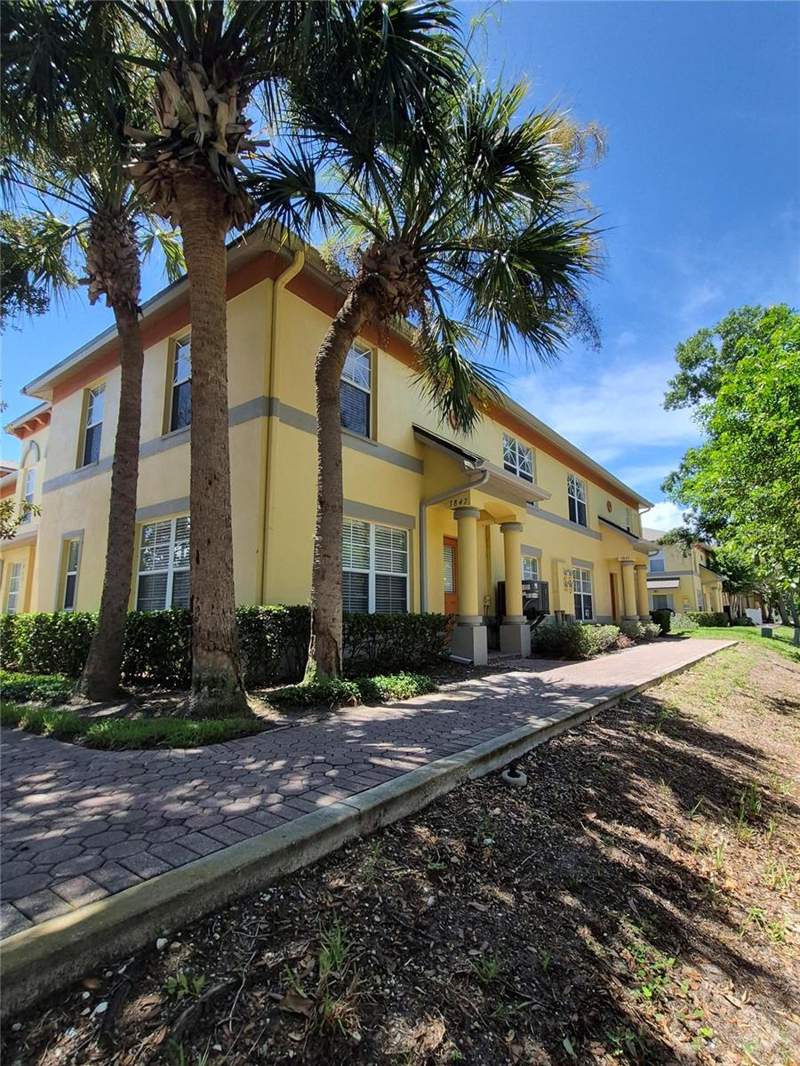 3 bedroom Townhouse at 3845 Island Way, Coquina Key Twnhms, St Petersburg — photo 2