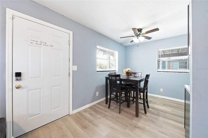 3 bedroom Single Family Residence at 1401 RADLEIGH PLACE, LAKE LAWNE SHORES ADD 03, ORLANDO — photo 4
