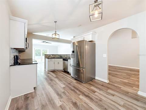 31806 Parkdale Drive, Leesburg FL - photo 15 of 44