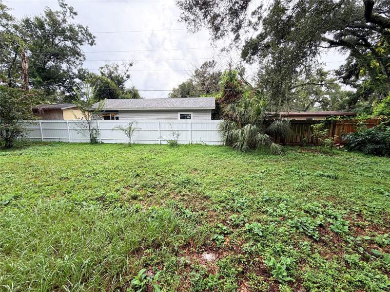 3 bedroom Single Family Residence at 2003 E Clinton Street, Seminole Crest Add, Tampa — photo 5