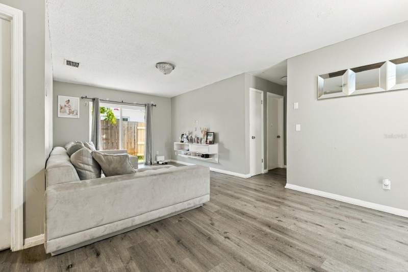 3 bedroom Single Family Residence at 7879 84th Lane, Bayou Manor 3rd Add, Seminole — photo 5