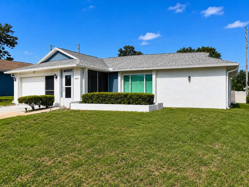 2 bedroom Single Family Residence at 2942 Macalpin Drive, Highland Lakes, Palm Harbor — photo 2