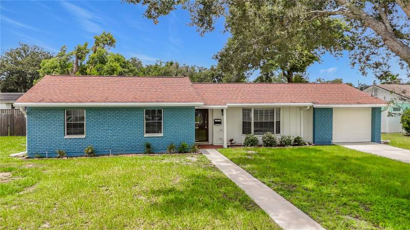 3 bedroom Single Family Residence at 514 W Hilda Drive, Kingsway Gardens, Brandon — photo 3
