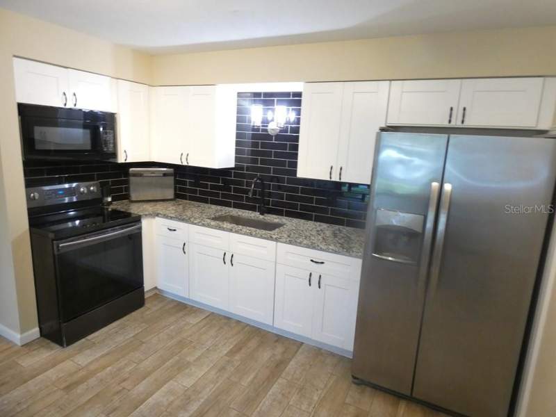 2 bedroom Condominium at 4322 Tahitian Gardens Circle #B, Tahitian Gardens Condo, Holiday — photo 3